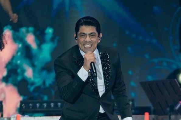 ¡Tremendo concierto! Víctor García regresa a Veracruz a lo grande (+fotos/videos)