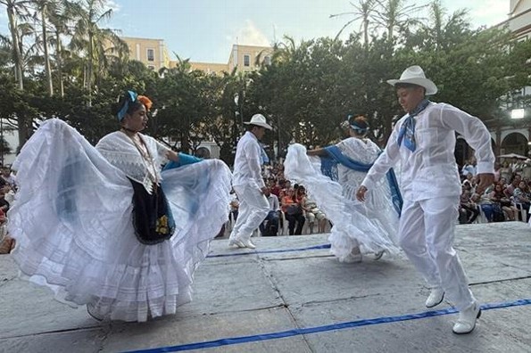 Ballets estudiantiles hacen vibrar el corazón de Veracruz con el Fandango Jarocho 2026