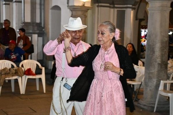 Agenda de verano en Veracruz: Danzón, salsa, bailongos y hasta curso en fotografía