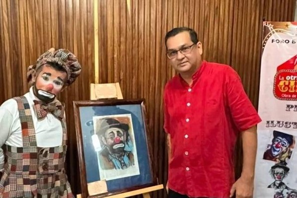 La Otra Cara del Circo: Conmovedora exposición de Jorge León que revela el alma del payaso
