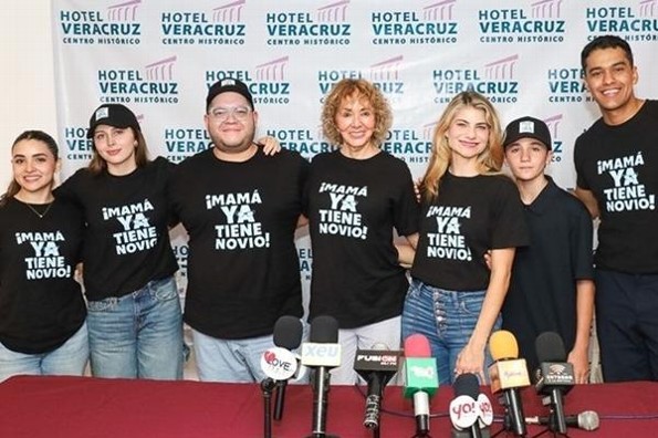 ¡Ya están en Veracruz! Anabel Ferreira y María Aura llegan con “Mamá ya tiene novio”