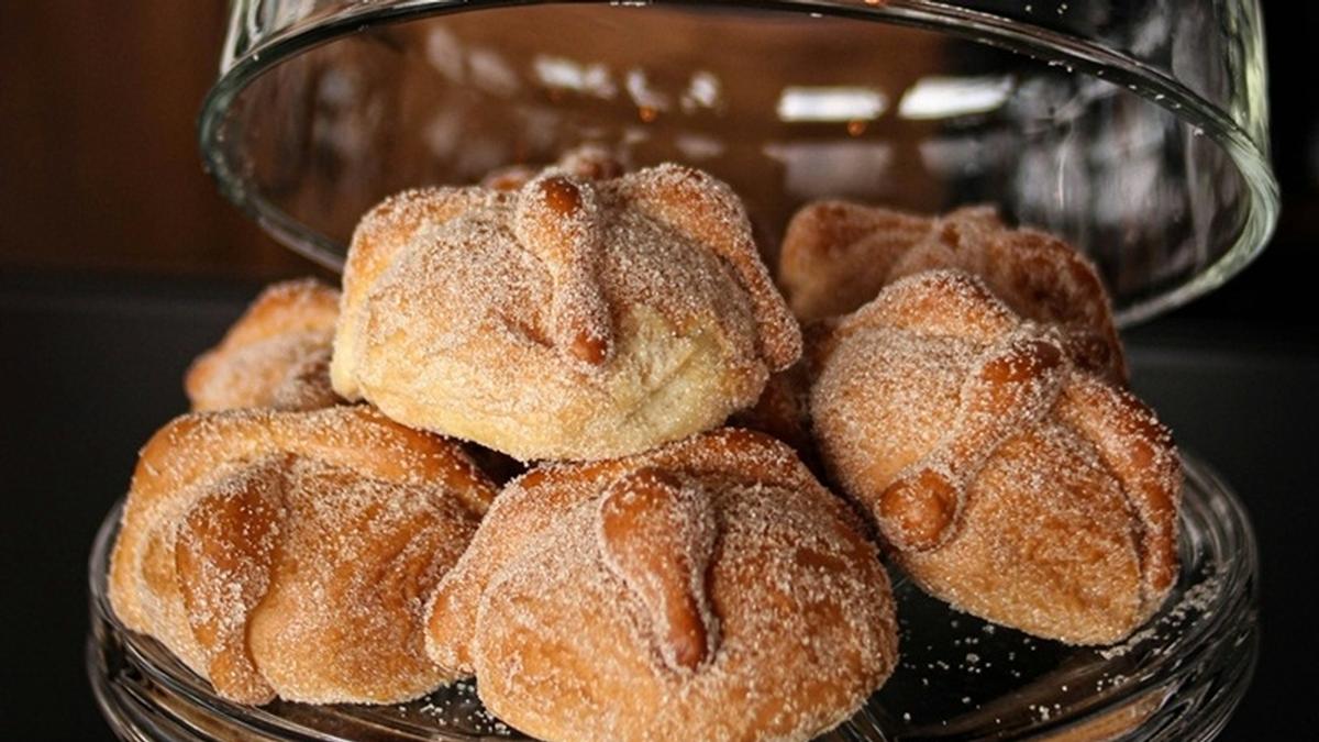 Aún no se asoma el pozole y ya hay pan de muerto en Veracruz 